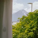 Апартаменти By Mo *