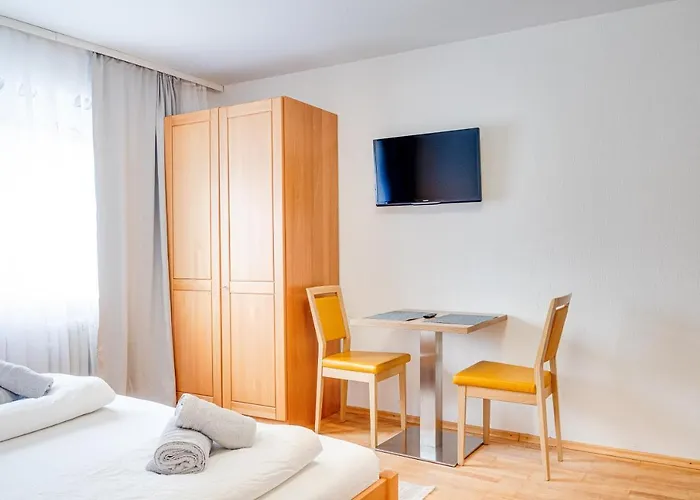 By Mo * Ίνσμπρουκ